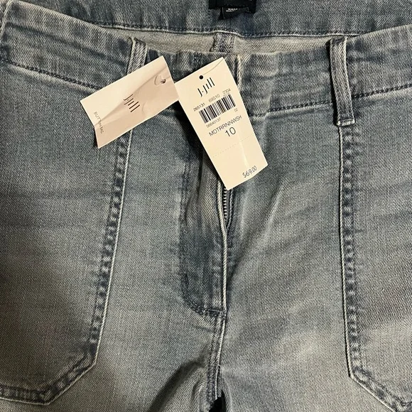 J. Jill Blue Bermuda Shorts Relaxed Fit - Picture 3 of 4